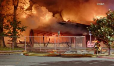 Abandoned restaurant destroyed by fire in Lakewood – NBC Los Angeles