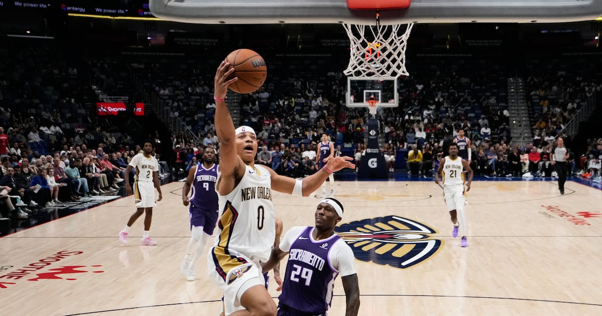 Trey Murphy III, Jeremiah Fears help New Orleans Pelicans hand Sacramento Kings their 13th consecutive loss