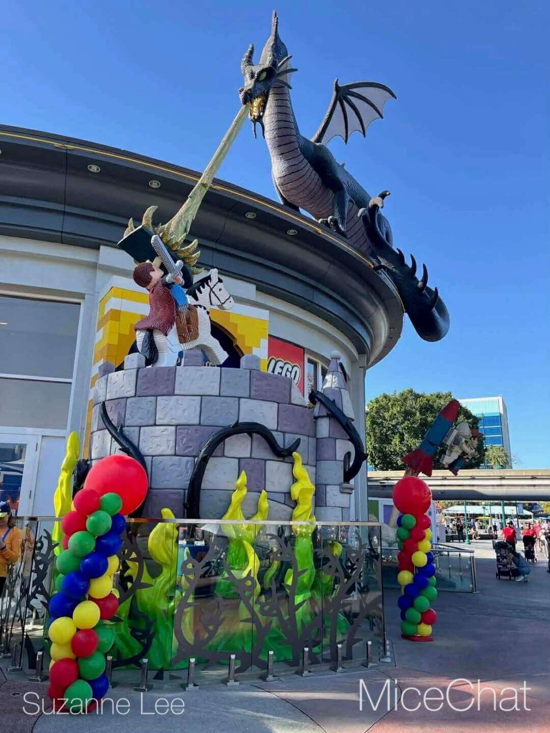 , DISNEYLAND UPDATE: Transport Troubles, 25 Years of Change & After Dark Dates Drop