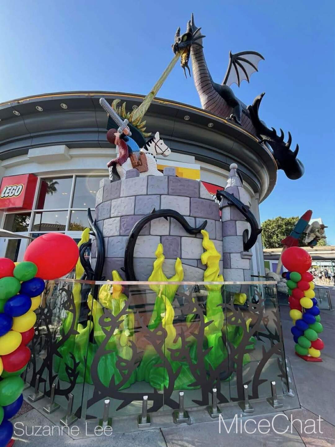 , DISNEYLAND UPDATE: Transport Troubles, 25 Years of Change & After Dark Dates Drop