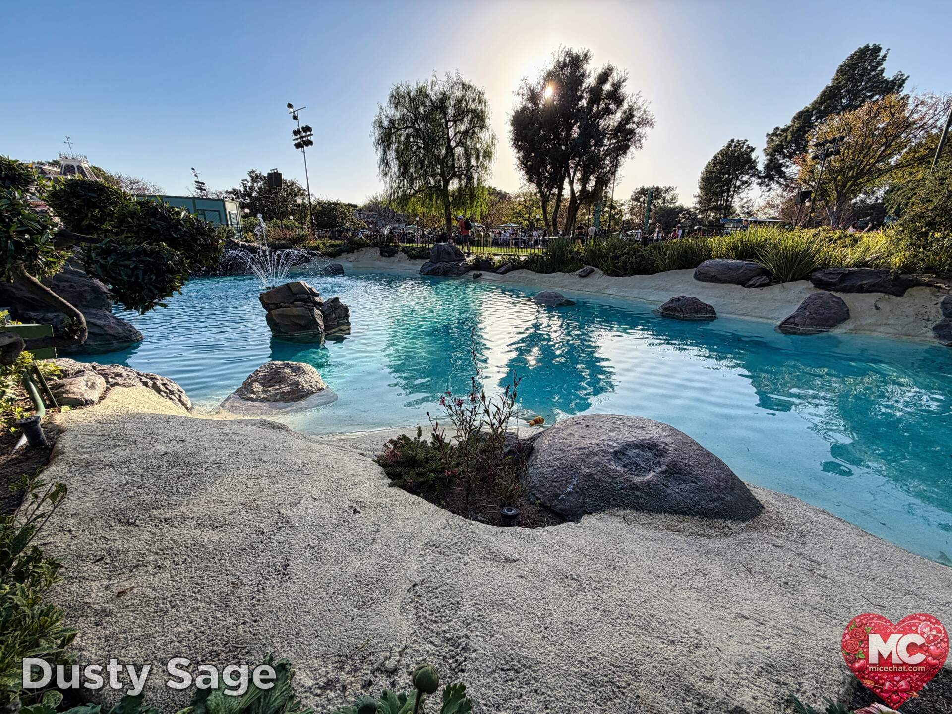 , DISNEYLAND UPDATE: Transport Troubles, 25 Years of Change & After Dark Dates Drop