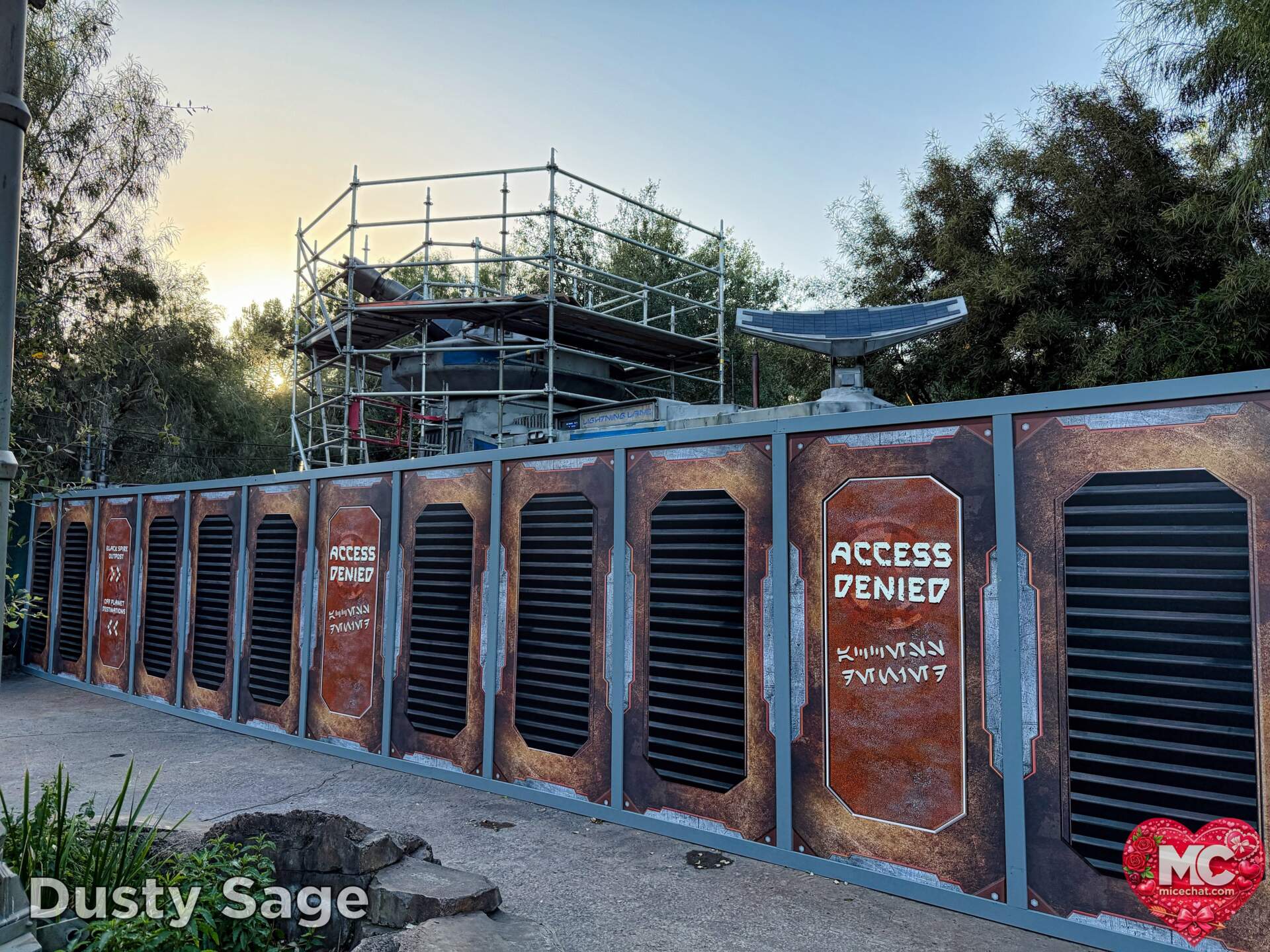 , DISNEYLAND UPDATE: Transport Troubles, 25 Years of Change & After Dark Dates Drop