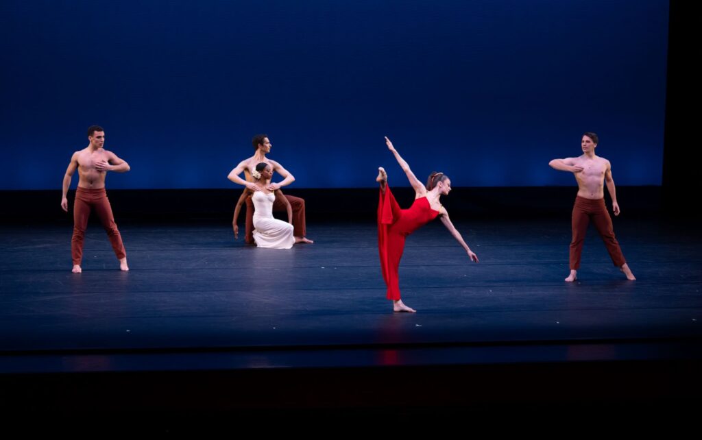 Martha Graham Dance Company in Graham's "Diversion of Angels" - Photo by Mackenzee Osborne.