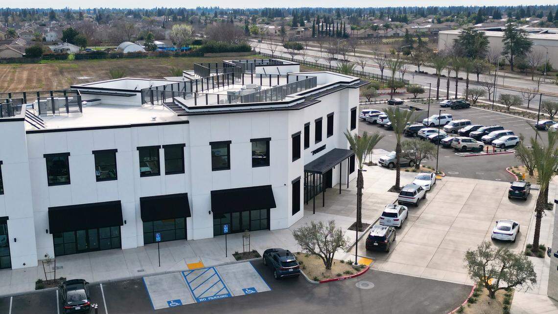 Blowout salon Drybar opening in Clovis shopping center