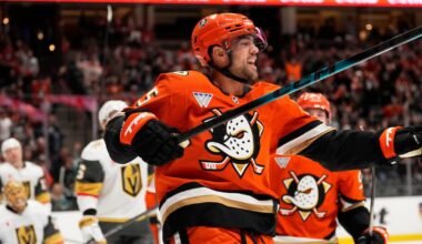 Chris Kreider scores two goals, Anaheim Ducks beat slumping Vegas Golden Knights to sweep season series