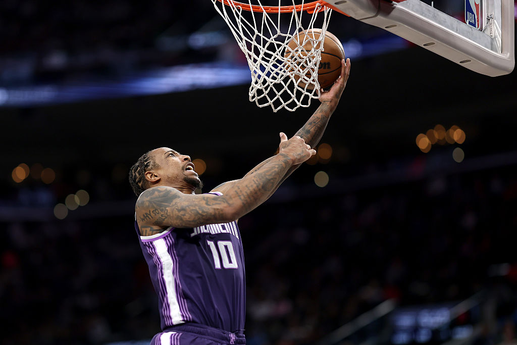 Sacramento Kings set franchise mark with 15th straight loss