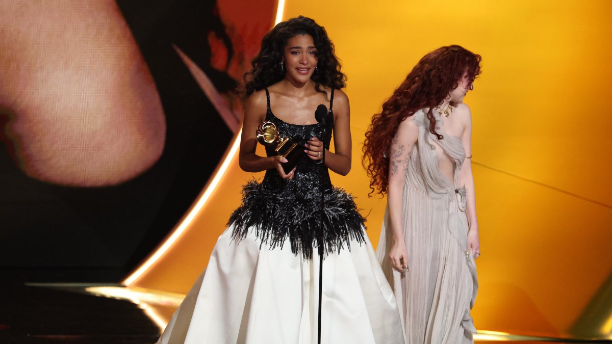 Olivia Dean wins Grammy award for best new artist – NBC Los Angeles