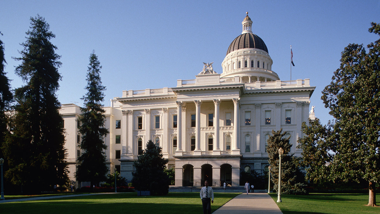 The California State Capitol building at Sacramento, built in 1860.
