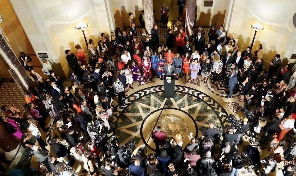 LA City Councilman Curren Price Faints at City Hall