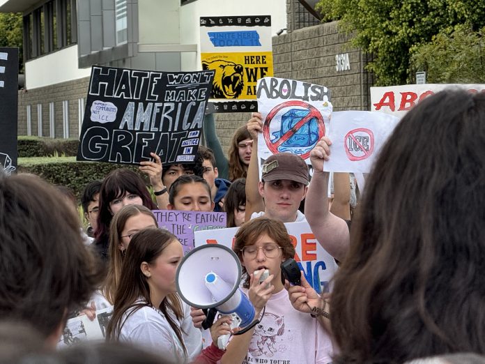 Los Al students march off campus to city hall in effort to get “ICE Out” of the area