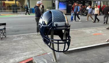 Inside covering Seahawks Super Bowl week, part 2: The only Seahawks bar in San Francisco