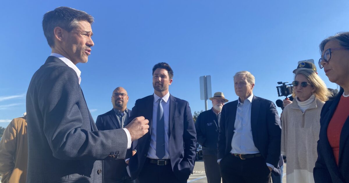 Silicon Valley lawmakers criticize Mahan, endorse opponent