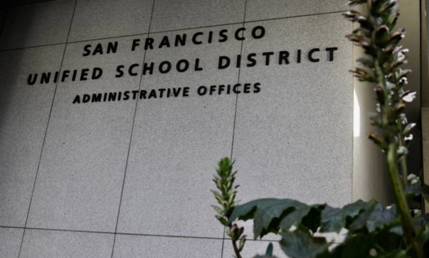 SFUSD main office. Photo by Jennifer Cortez.