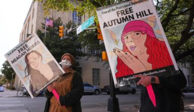 Trial begins in shooting at Texas immigration detention center