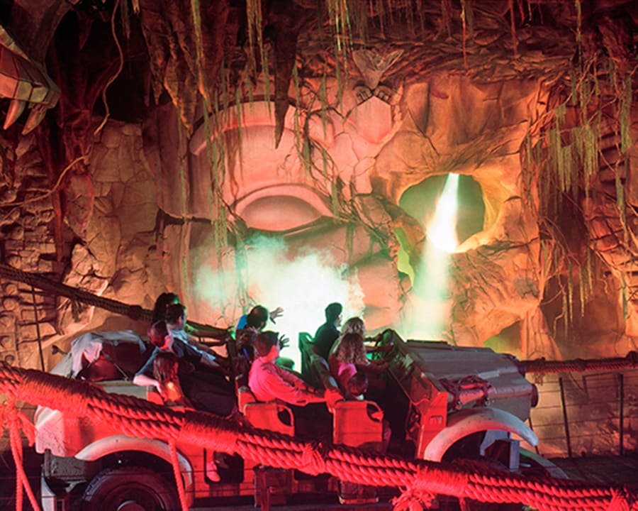 , DISNEYLAND UPDATE: Transport Troubles, 25 Years of Change & After Dark Dates Drop