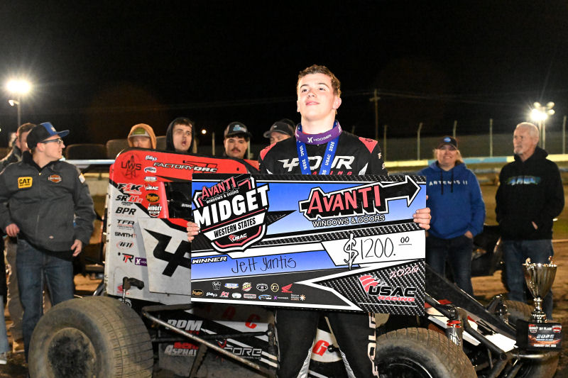 Credit: Bakersfield Speedway Photo