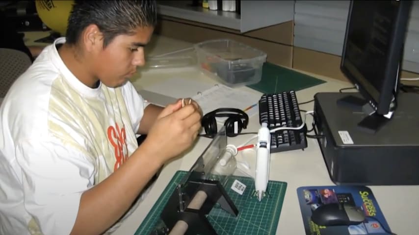 Jose Valdez experiencing the TGR Learning Lab as a child. (Courtesy TGR Foundation)