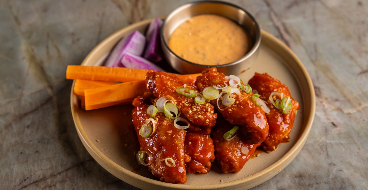 Yi Cha Review: Debbie Lee’s Highland Park Restaurant Serves Fun, Unfussy Korean American Cuisine