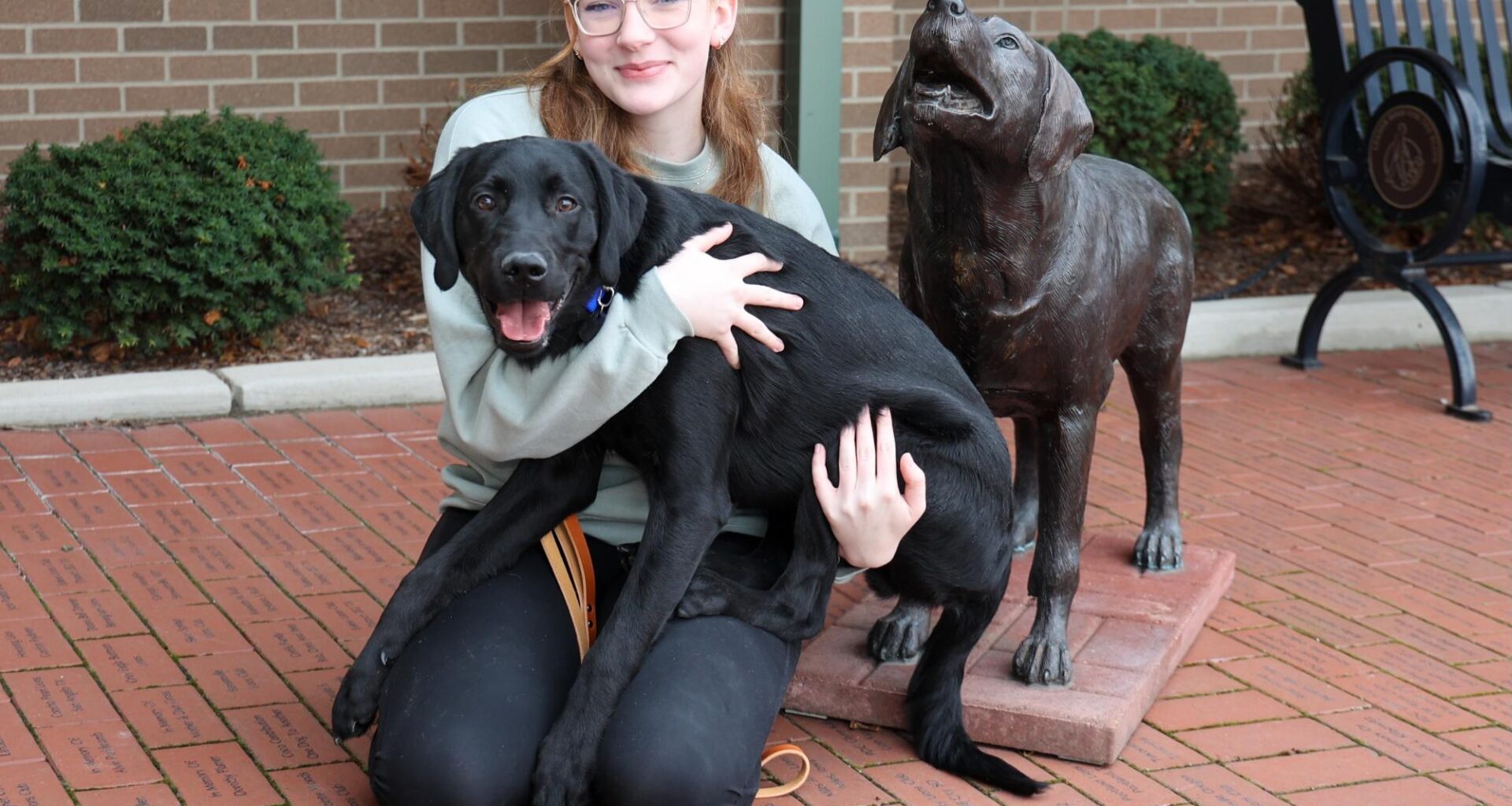 Future Leader Dog club brings puppy love to Oakview Hall – The Oakland Post