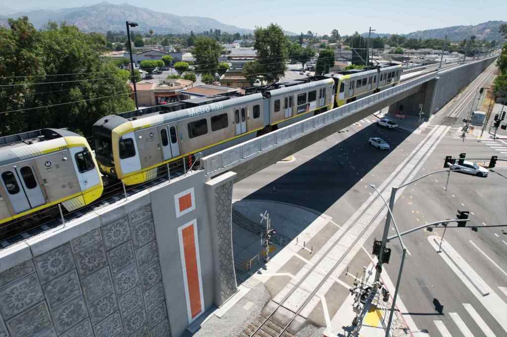 A short, 2.3-mile light-rail project from Pomona to Claremont will add $1 billion to LA County economy, report says – San Gabriel Valley Tribune