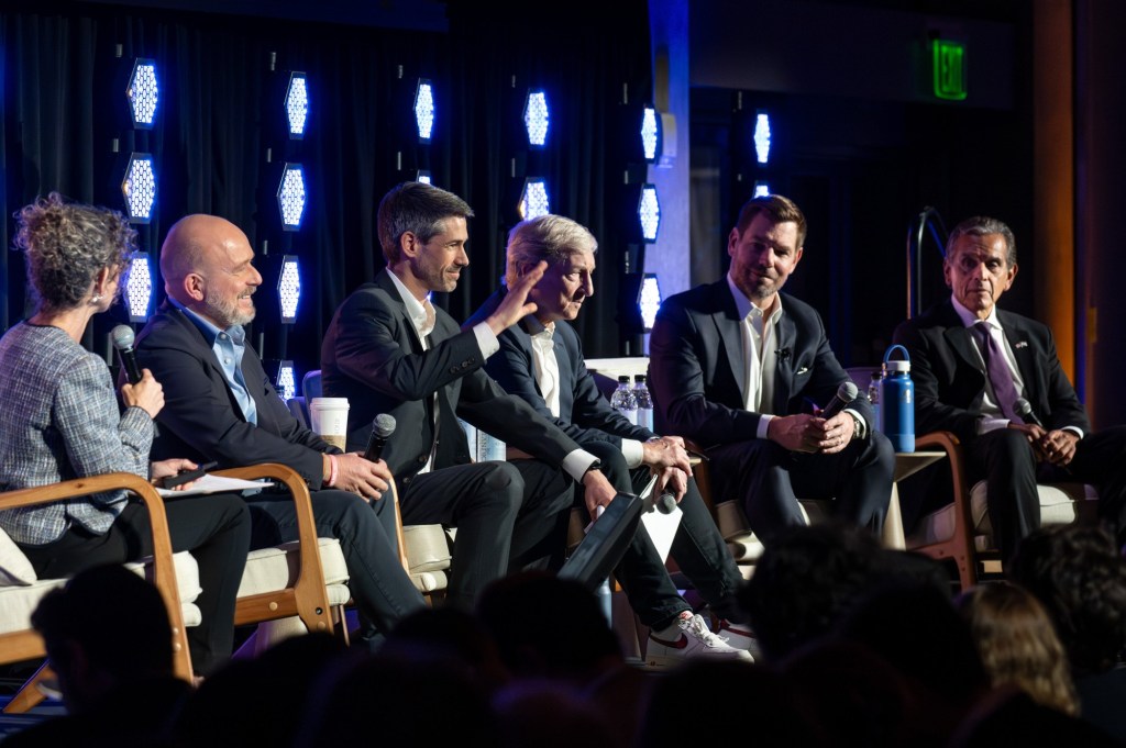 California governor candidates take questions at forum hosted by Jewish organizations – Daily News