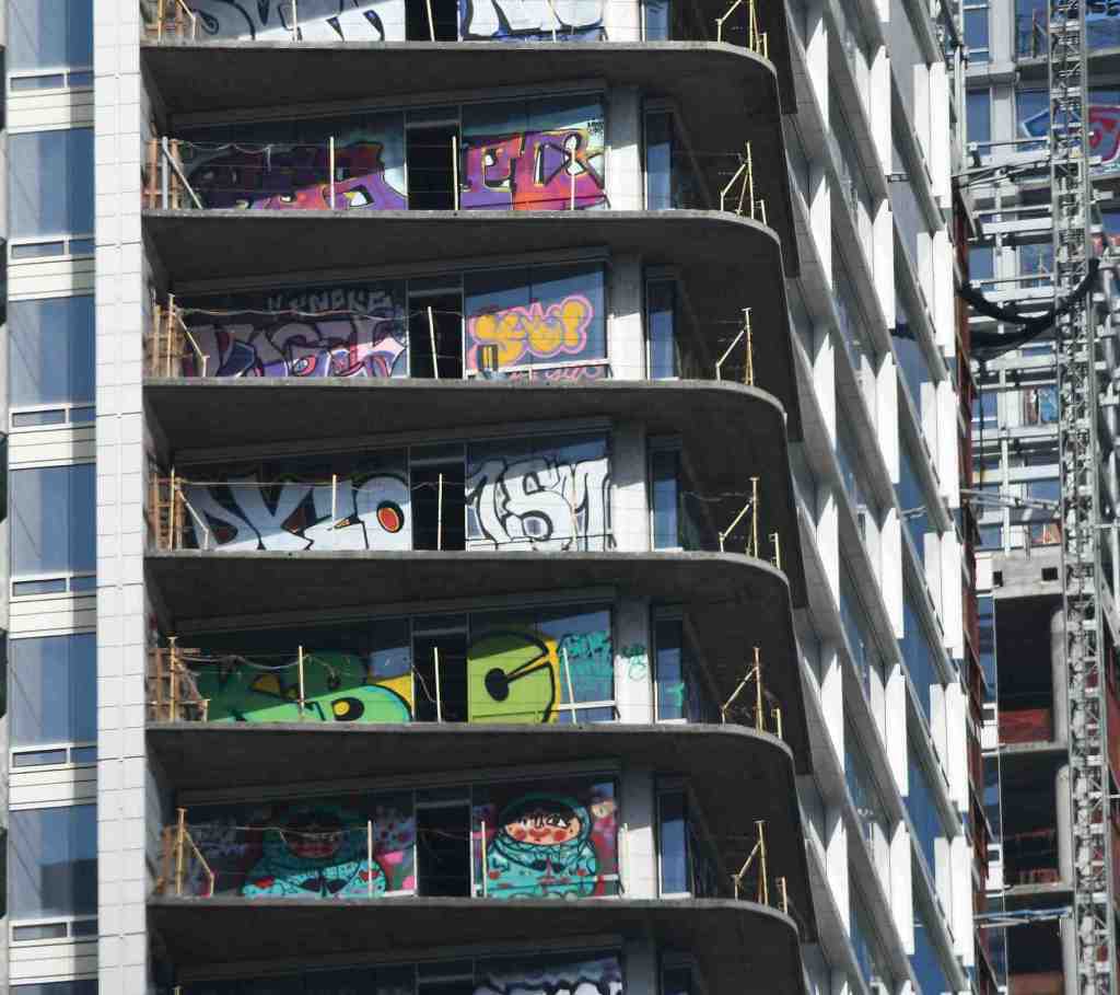 New buyer emerges for graffiti-covered Oceanwide Plaza Towers in Downtown LA – Daily News