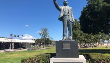 Long Beach to rename facilities center at MLK Park after longtime social justice advocate Clinton – Press Telegram