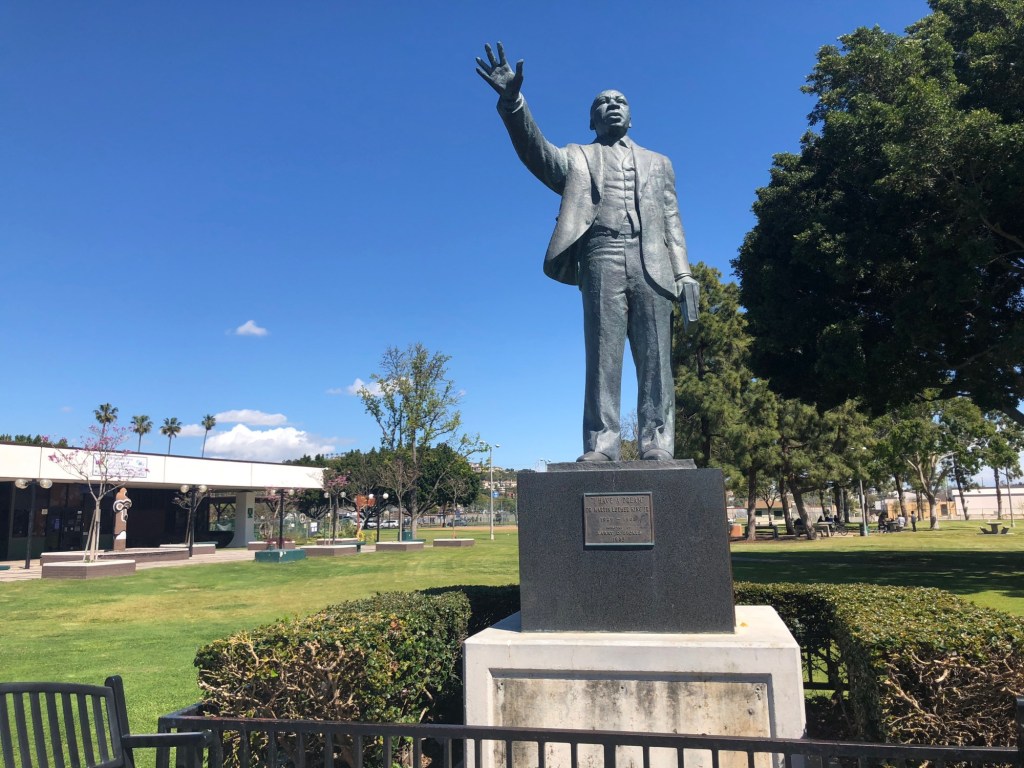 Long Beach to rename facilities center at MLK Park after longtime social justice advocate Clinton – Press Telegram