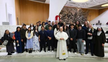 Holy Innocents students meet Pope Leo, a week after Long Beach school vandalized – Press Telegram