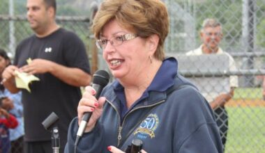 Ex-Oakland mayor seeking support for Bergen Surrogate