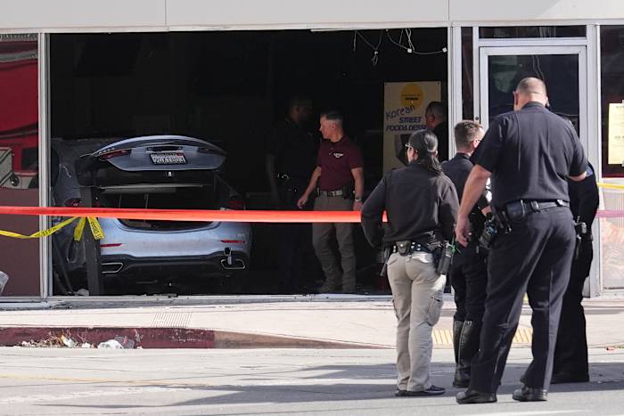 3 dead, several hurt after vehicle crashes into Los Angeles grocery store, authorities say