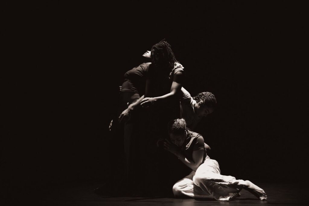 Emara Vonaé Neymour Jackson, Marirosa Crawford, Jayde Elise Woodard and Hannah Robertson   "Spectacle of Ritual" choreography by Marcella Lewis - Photo by Maya Guice.