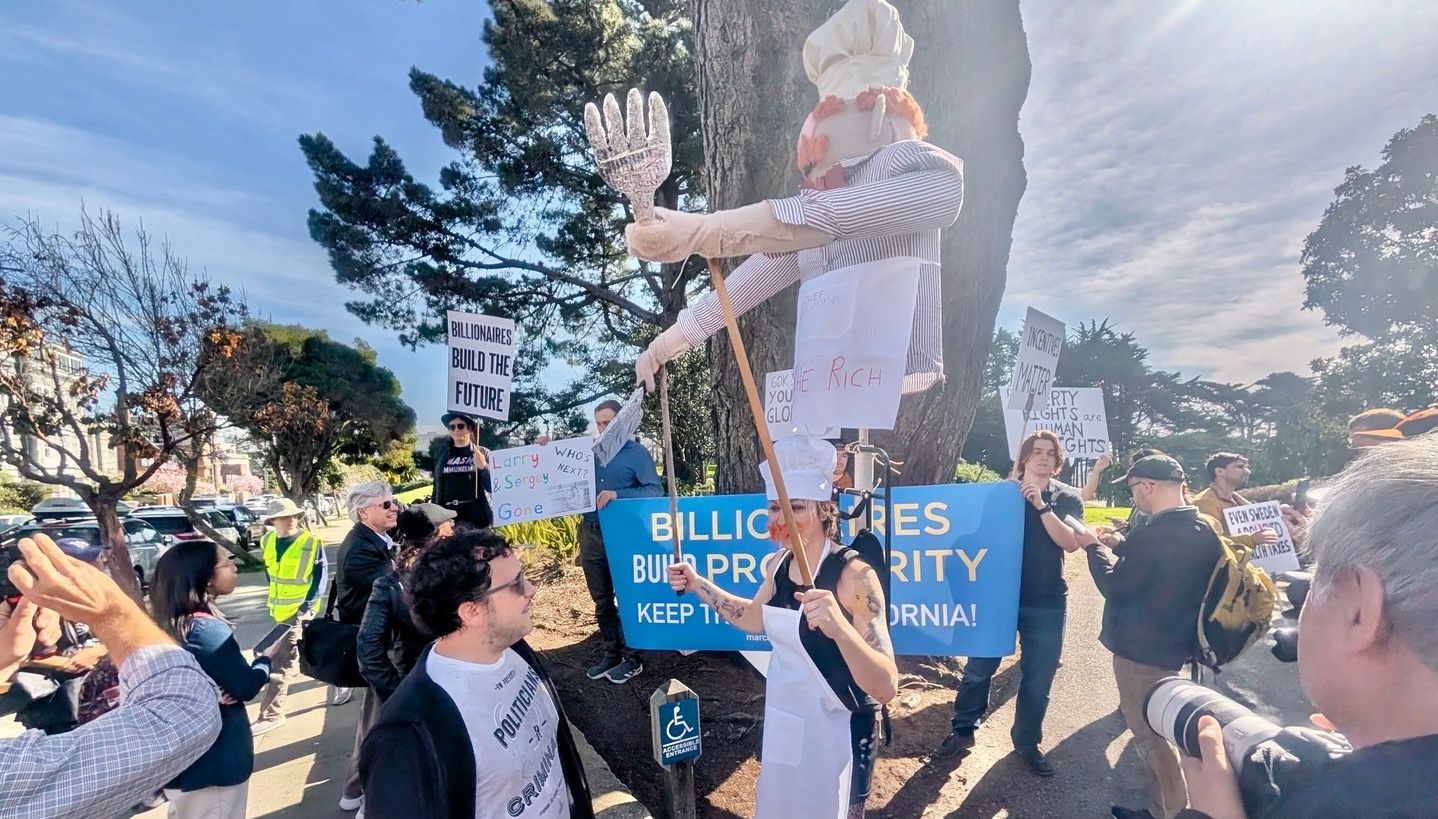 ‘Pro-Billionaire’ March Unintentionally Inspires Creative and Hilarious Counter Protest