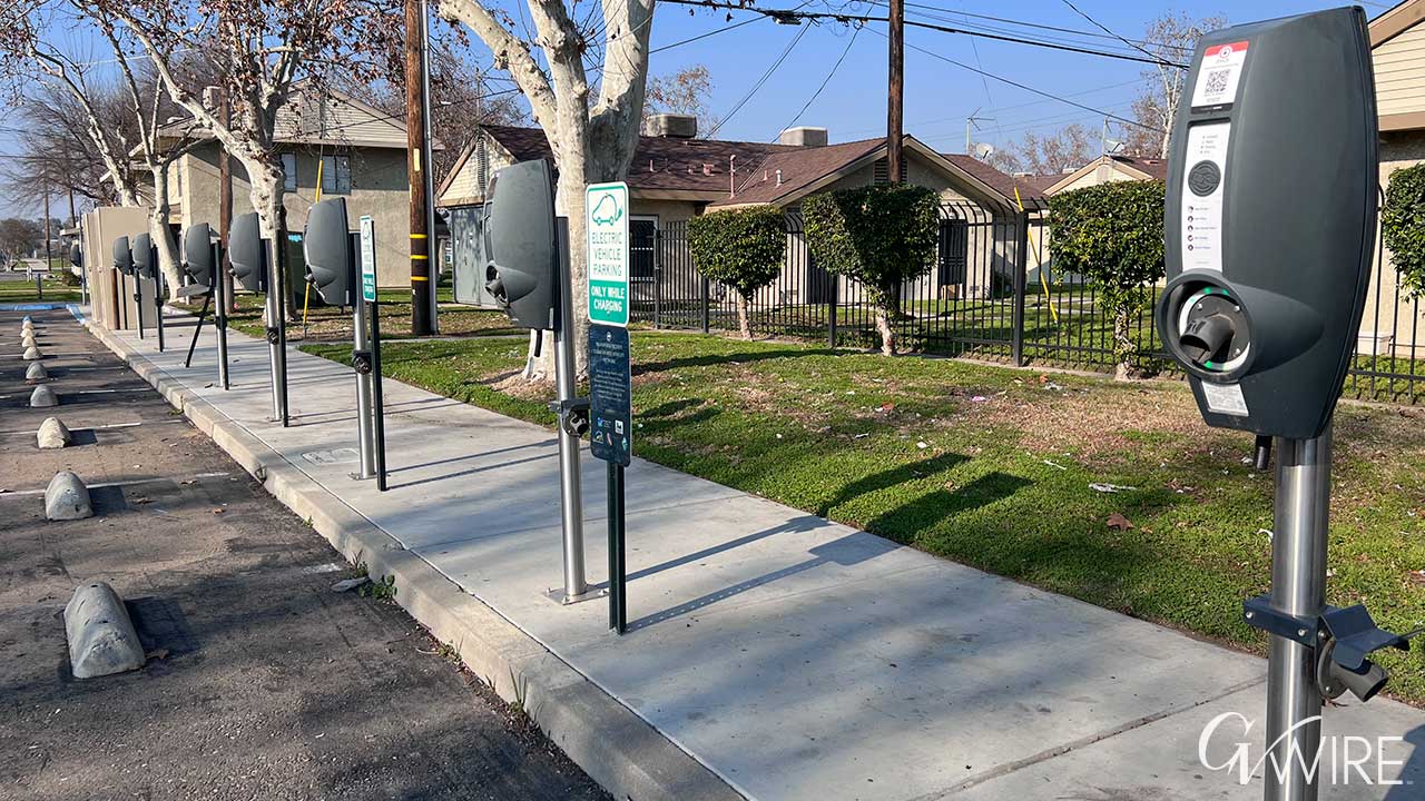 Fresno's $7.7 M Electric Car and Bike Sharing Programs Beset by Vandalism, Underuse