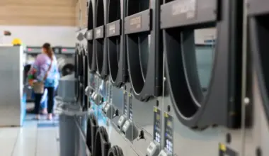 Anaheim high schoolers to receive free laundry services, elementary students explore science through hockey, and more – OCDE Newsroom