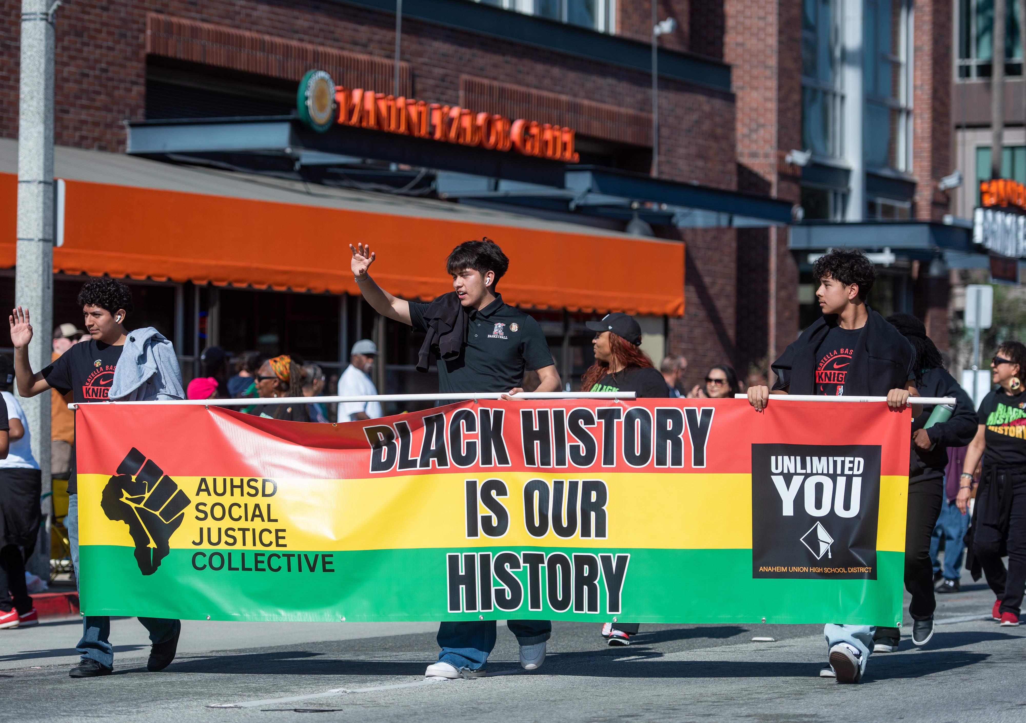 Students from Anaheim Unified High School Districtâs Social Justice Collective...