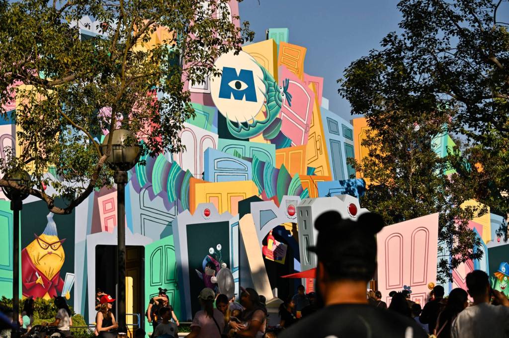 Disneyland to keep Monsters Inc. dark ride open until 2027 – Orange County Register