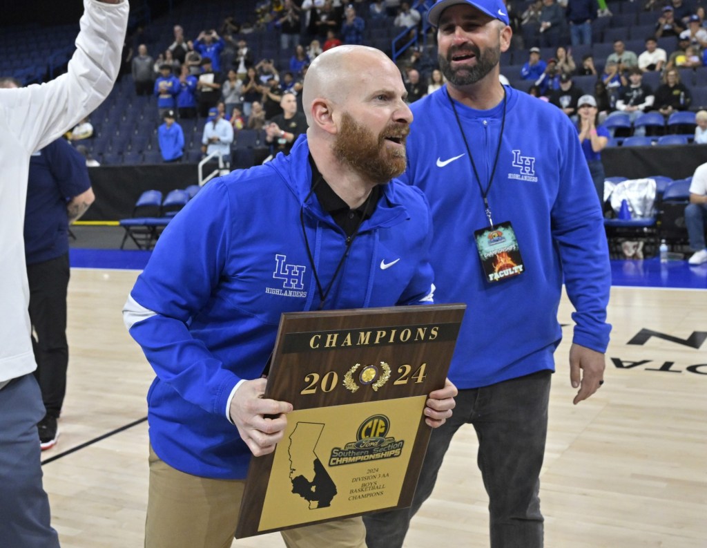 Aaron Riekenberg resigns as boys basketball coach at La Habra – Orange County Register