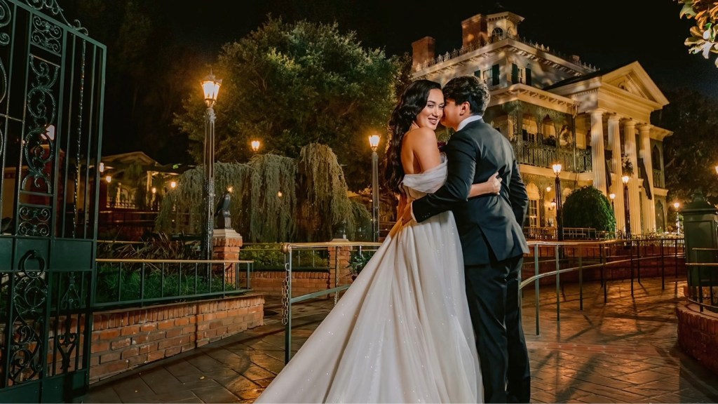 Disneyland lets attic brides get married at the Haunted Mansion — Husbands beware! – Orange County Register