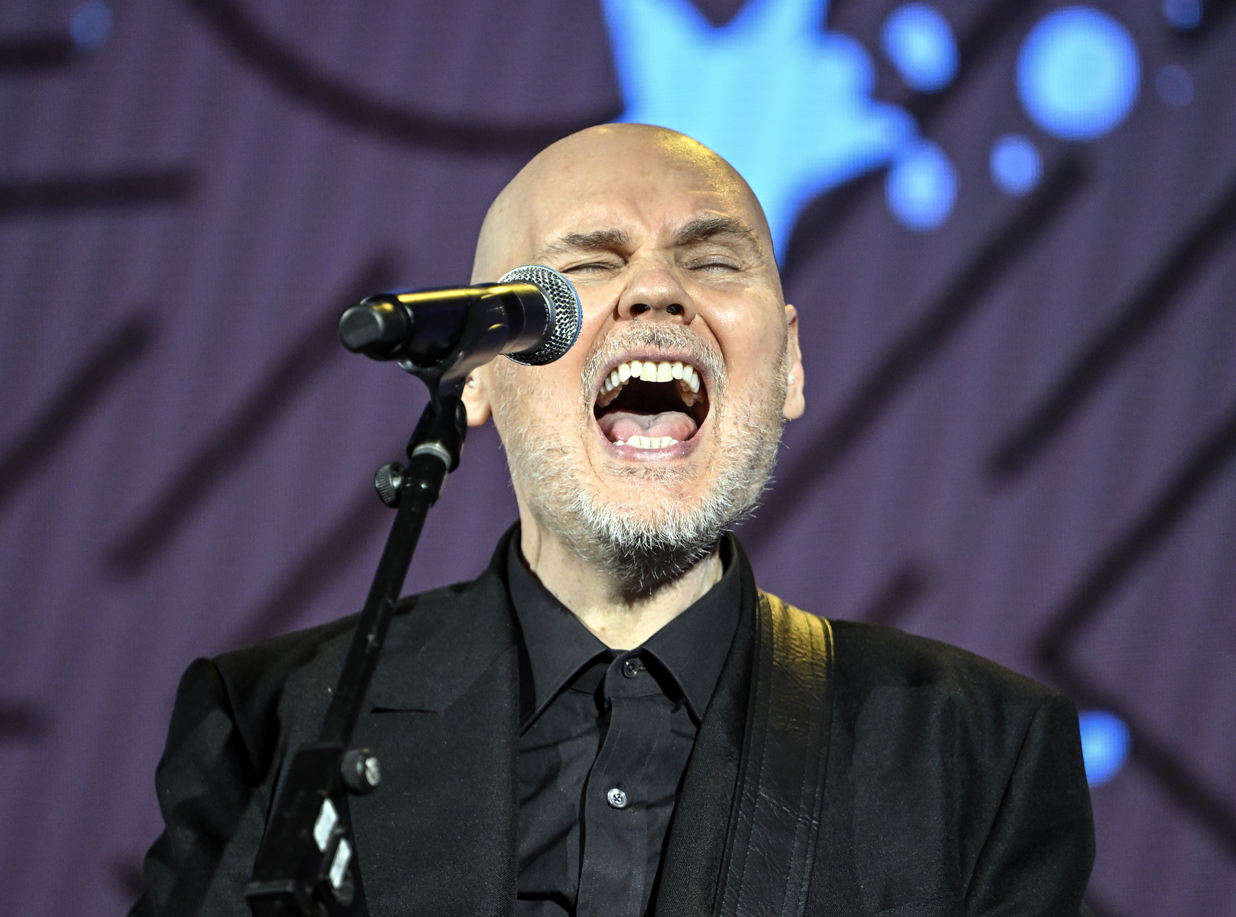Billy Corgan of Smashing Pumpkins performs after accepting the TEC...