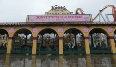 Knott’s Berry Farm closes early due to heavy rain and gusty winds – Orange County Register