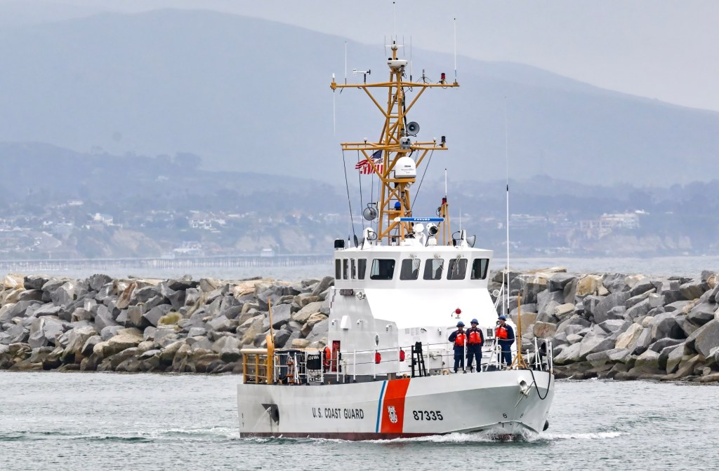 Coast Guard intercepts vessel with 14 migrants near Point Loma – San Diego Union-Tribune