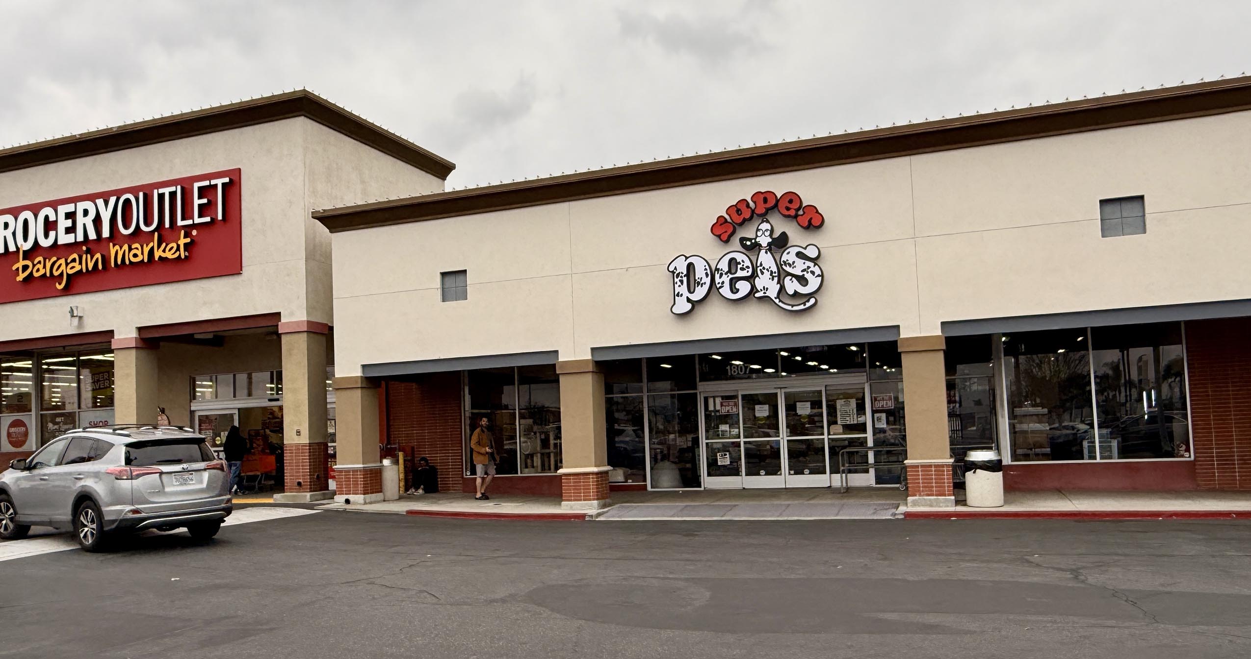 Super Pets in Orange is closing at the end of...