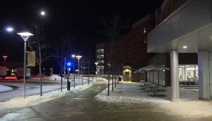 Oakland University lockdown continues as police search for assault suspect