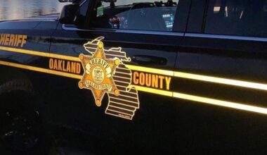 Oakland County Sheriff car