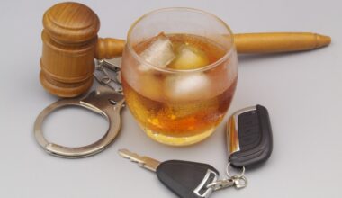 Weekend DUI/license checkpoint in Pacific Beach leads to vehicle pursuit