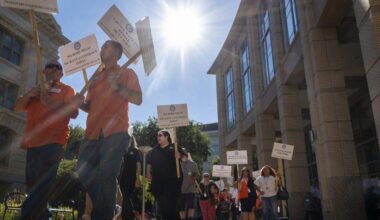 Local 39, Sacramento’s biggest union, protests outside City Hall in 2019. Their members do jobs for the city like picking up trash, answering 311 calls, maintaining streets, enforcing code violations and keeping parks clean and well maintained.