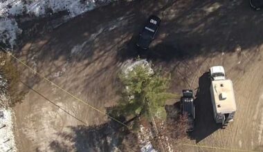 Visitor finds man dead at park near Oakland County lake, police say