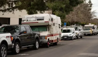 Palo Alto RV parking enforcement up, residents still unhappy
