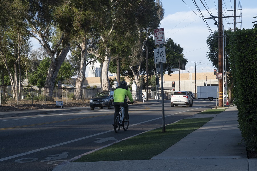 LA Department of Transportation hosts meetings on proposed Ohio Avenue redesign